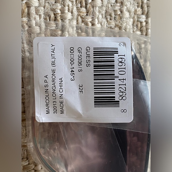 Guess sunglasses - Picture 6 of 16